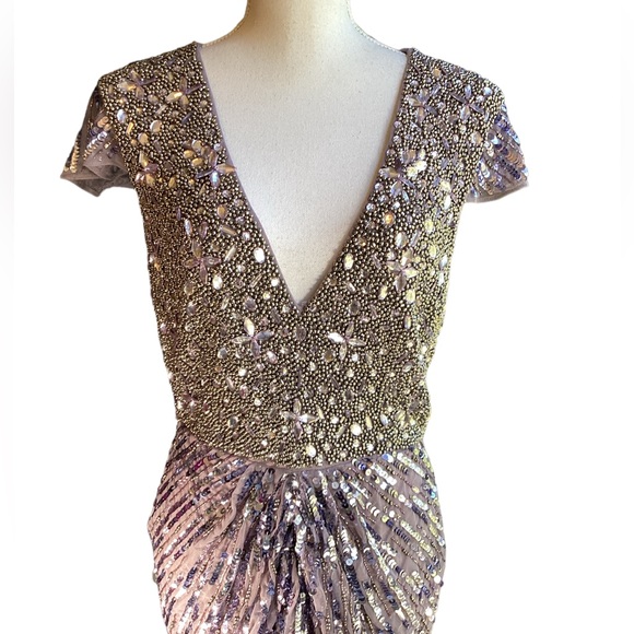 NWT Mac Duggal V Neck Cap Sleeve Hand Beaded Gown in Lavender B28 - Picture 3 of 17